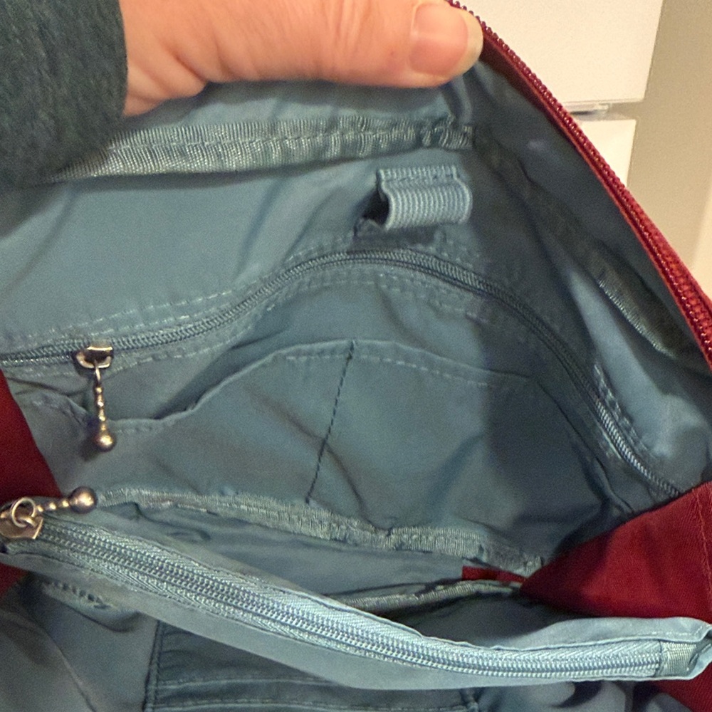 Baggallini Crossbody Bag - Picture 5 of 6